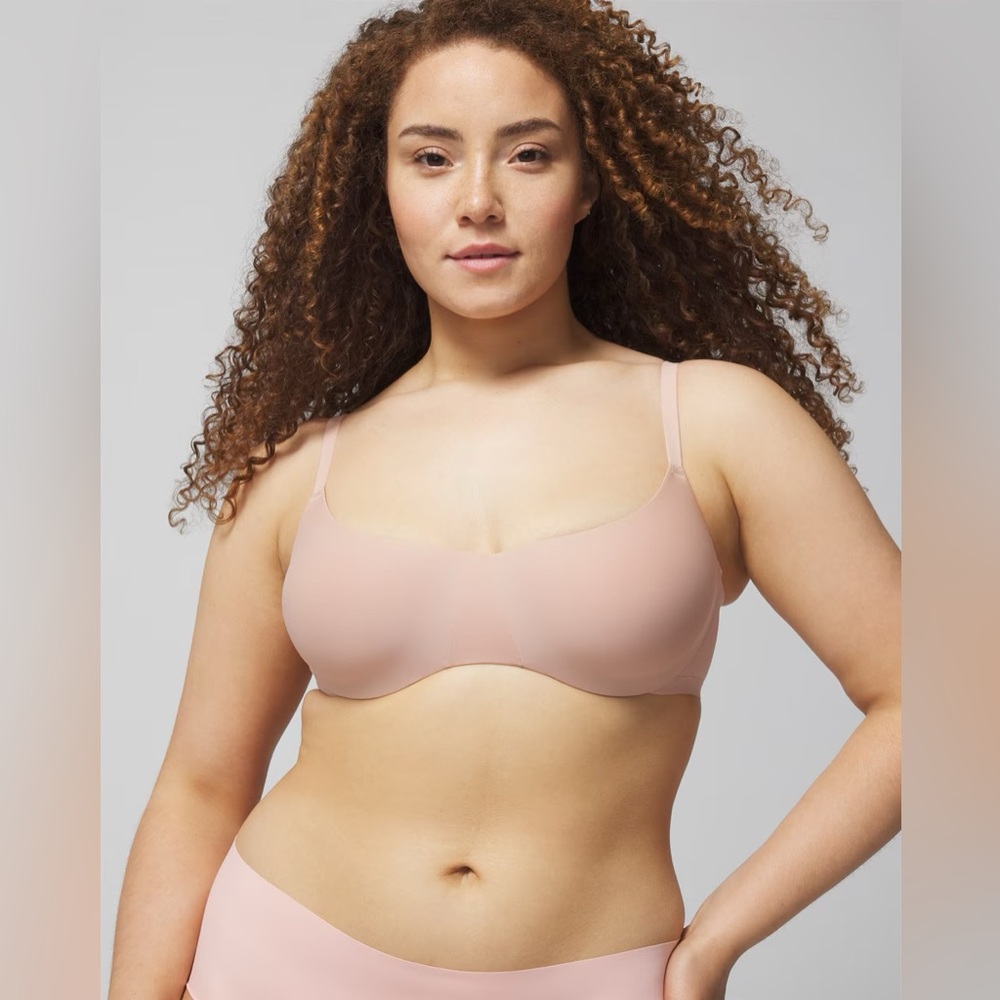 New In Package Soma Lightly Lined Scoop Balconette Bra